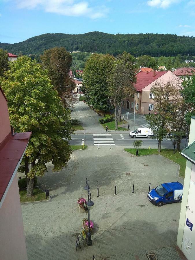 Apartament Beztroski Ustrzyki Dolne Exterior foto